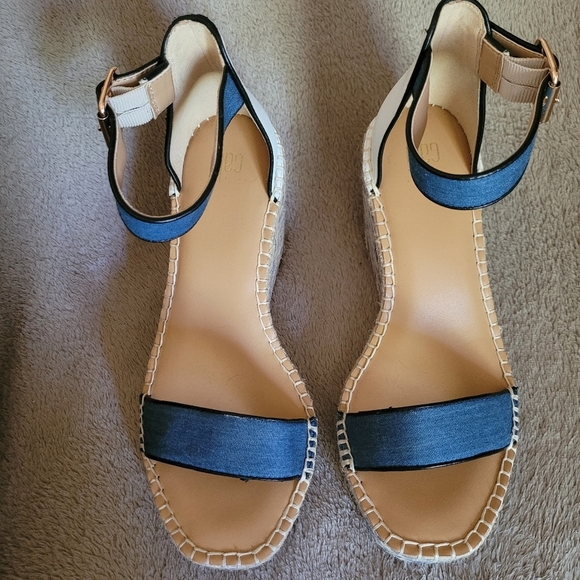 Cabi wedge espadrille sandals size 8 - Picture 3 of 12
